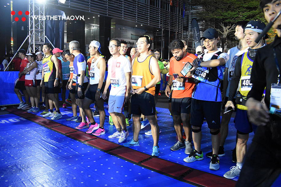 HCMC Marathon 2020 khởi tranh trong đêm: Runner sẵn sàng chinh phục bình minh cầu Phú Mỹ HCMC Marathon 2020 khởi tranh trong đêm: Runner sẵn sàng chinh phục bình minh cầu Phú Mỹ