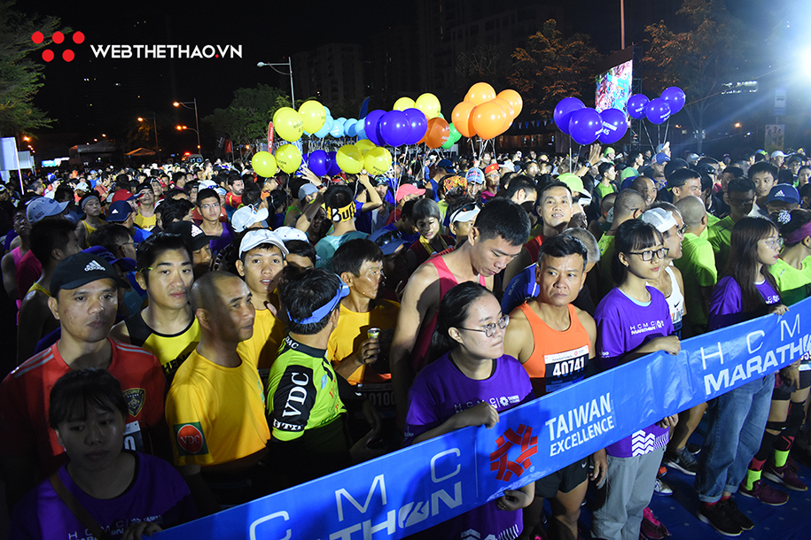HCMC Marathon 2020 khởi tranh trong đêm: Runner sẵn sàng chinh phục bình minh cầu Phú Mỹ HCMC Marathon 2020 khởi tranh trong đêm: Runner sẵn sàng chinh phục bình minh cầu Phú Mỹ