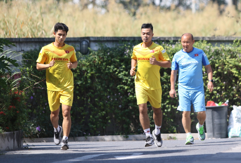 Trọng Hùng và Thanh Thịnh bỏ ngỏ khả năng đá trận ra quân của U23 Việt Nam