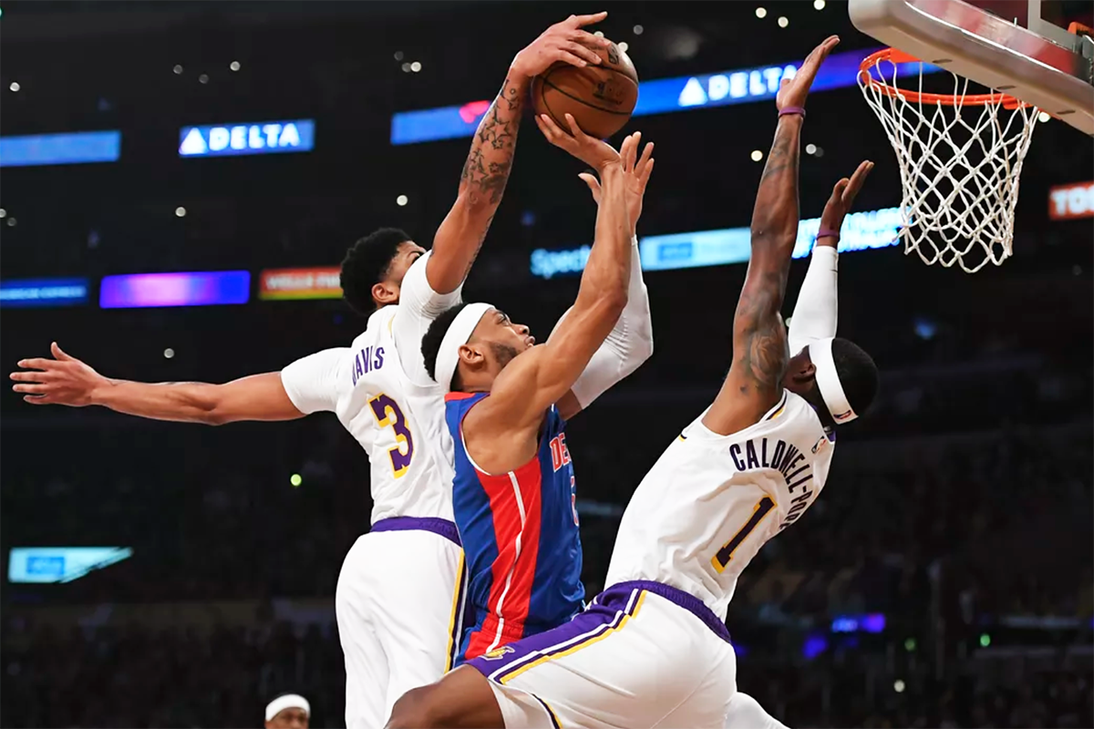 Vượt qua chấn thương của hai trụ cột, LA Lakers chiến thắng cùng 20 cú block