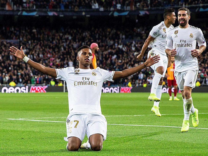 Real Madrid chuẩn bị sẵn đội hình tương lai bằng bản hợp đồng mới Real Madrid chuẩn bị sẵn đội hình tương lai bằng bản hợp đồng mới