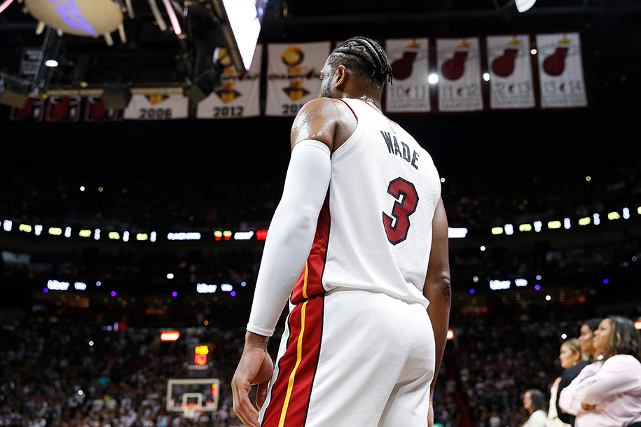 Dành hẳn 3 ngày để tri ân, Miami Heat coi trọng Dwyane Wade thế này đây! Dành hẳn 3 ngày để tri ân, Miami Heat coi trọng Dwyane Wade thế này đây!