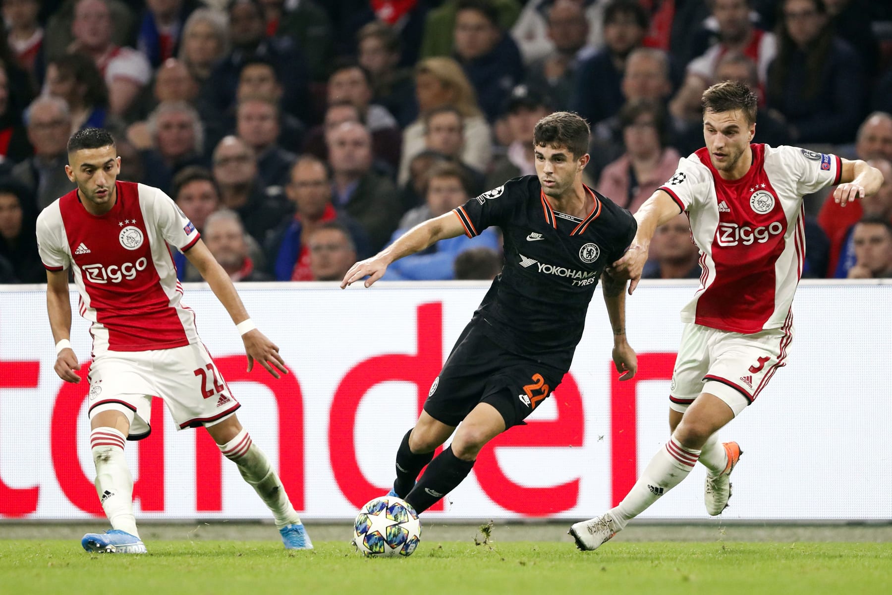 Trực tiếp Ajax vs Eupen: Khác biệt về đẳng cấp