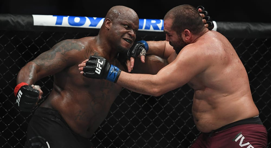 Boxer trả giá đắt vì dám thách thức “Quái thú đen UFC” Derrick Lewis Boxer trả giá đắt vì dám thách thức “Quái thú đen UFC” Derrick Lewis