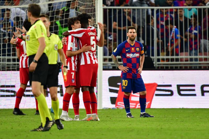 Fan Ronaldo gây hấn Messi sau khi Barca thua ở Siêu Cúp Tây Ban Nha Fan Ronaldo gây hấn Messi sau khi Barca thua ở Siêu Cúp Tây Ban Nha