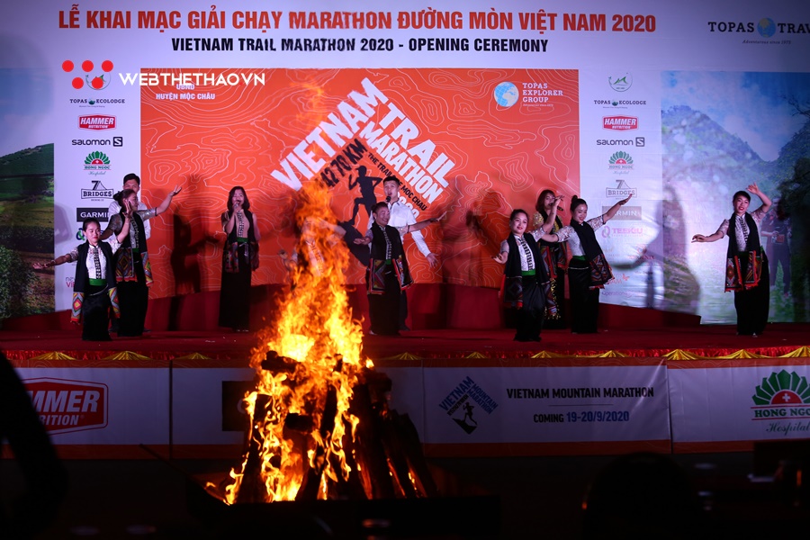 Gần 1 tỷ đồng được Vietnam Trail Marathon 2020 đóng góp cho cộng đồng Gần 1 tỷ đồng được Vietnam Trail Marathon 2020 đóng góp cho cộng đồng