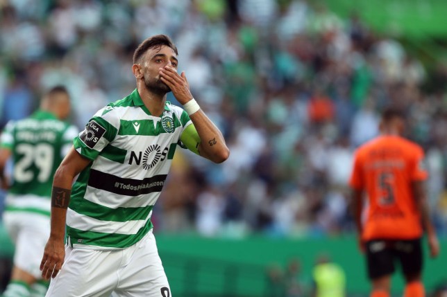 Lý do MU có thể mua Fernandes rẻ hơn Tottenham từng đề nghị Lý do MU có thể mua Fernandes rẻ hơn Tottenham từng đề nghị