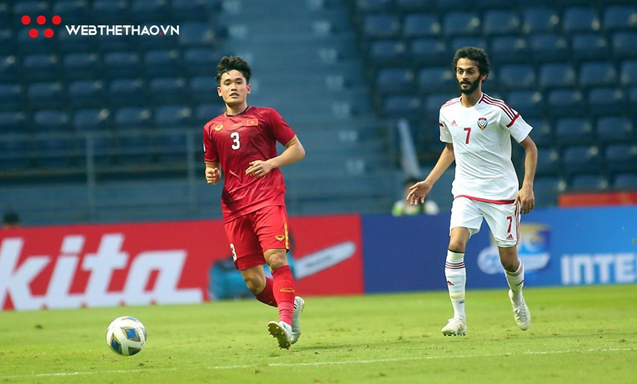 Huỳnh Tấn Sinh thừa nhận đá tệ ở trận hòa U23 UAE
