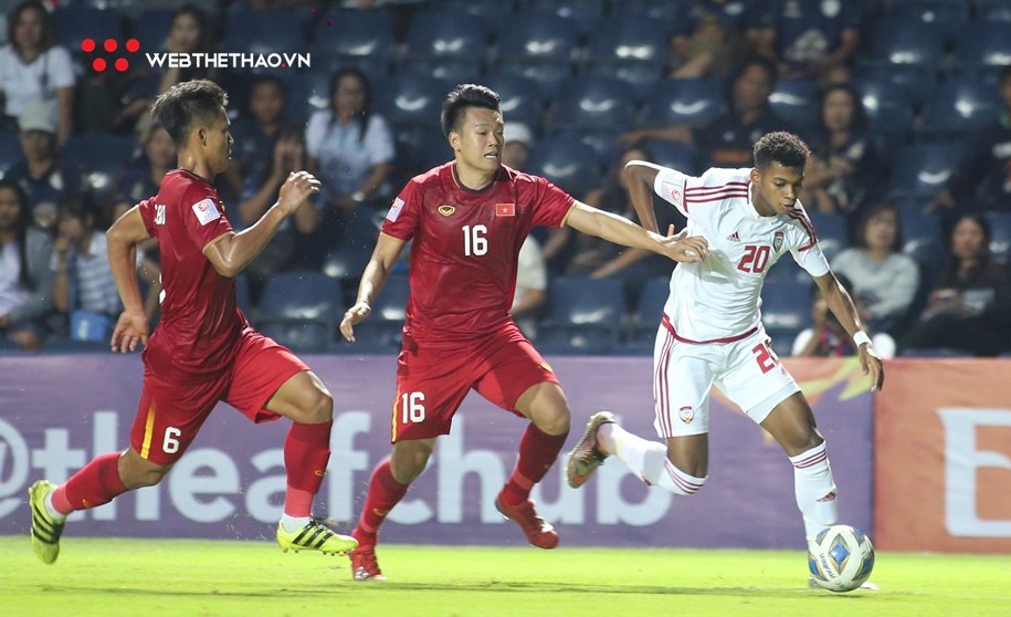 Khi HLV Park Hang Seo vẫn đang loay hoay với hàng thủ U23 Việt Nam