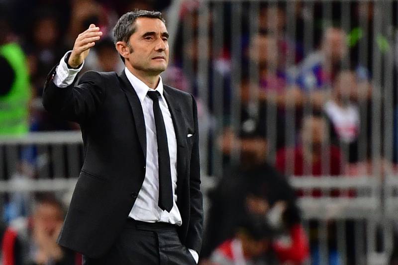 Barca sẽ xóa bỏ tiền lệ để sa thải HLV đầu tiên sau 17 năm?