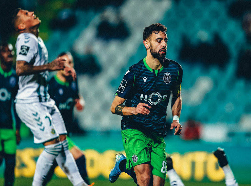 CĐV MU phấn khích khi mục tiêu Bruno Fernandes tiếp tục ghi bàn CĐV MU phấn khích khi mục tiêu Bruno Fernandes tiếp tục ghi bàn