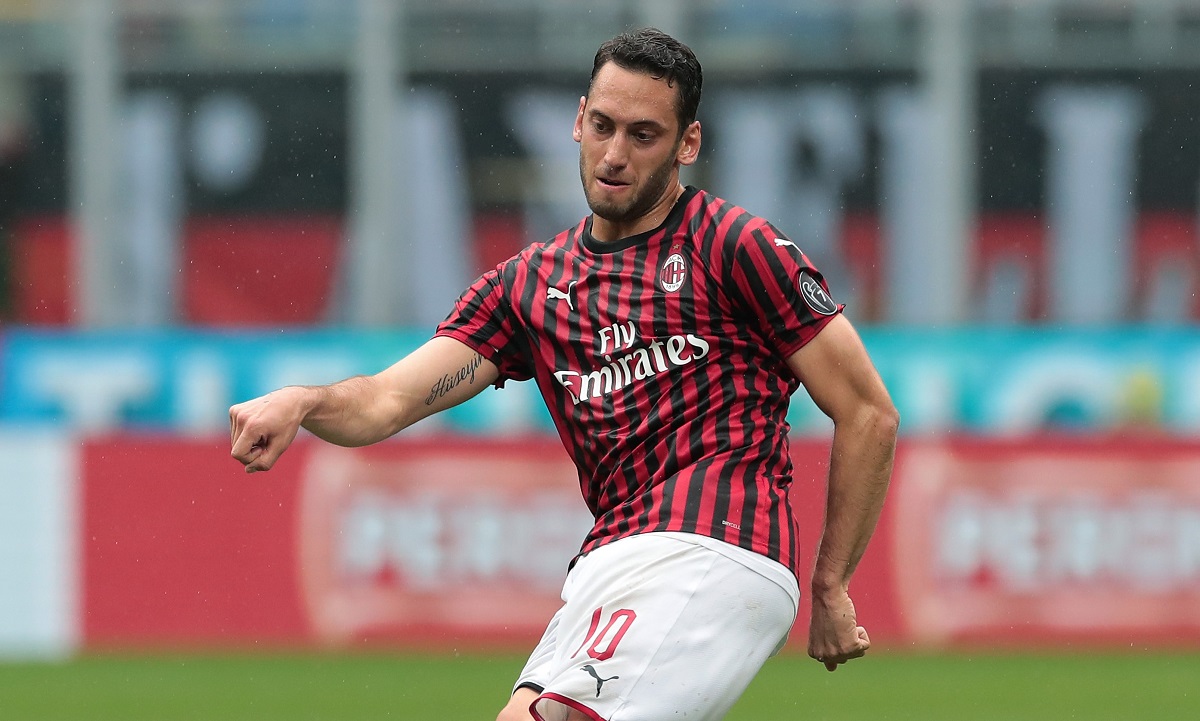 Tin bóng đá 12/1: Arsenal muốn mượn tiền vệ của AC Milan
