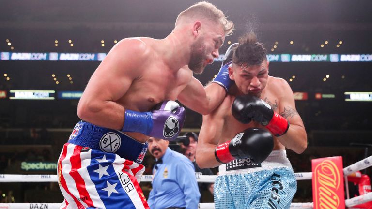 Teddy Atlas: “Saunders sẽ có trận đấu với Canelo nhờ quan hệ”