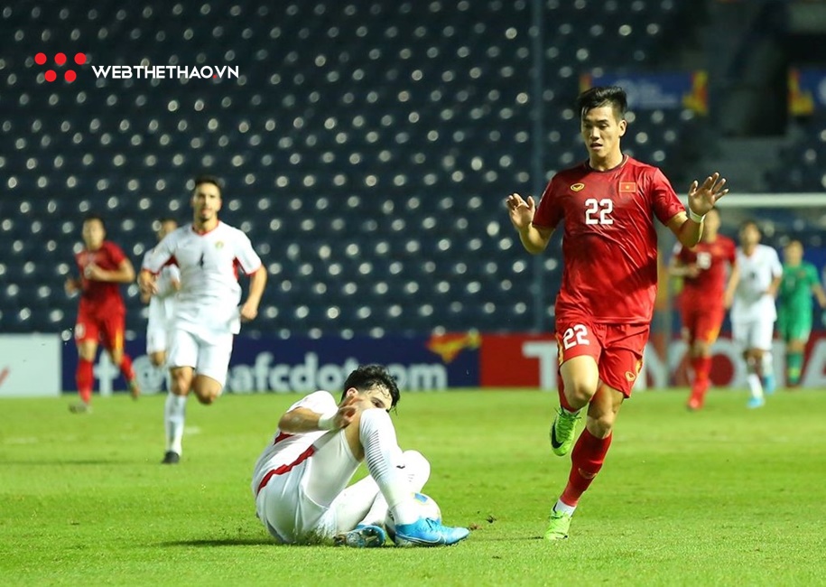 Bùi Tiến Dũng phớt lờ trận U23 Jordan vs U23 UAE, tập trung thắng U23 Triều Tiên