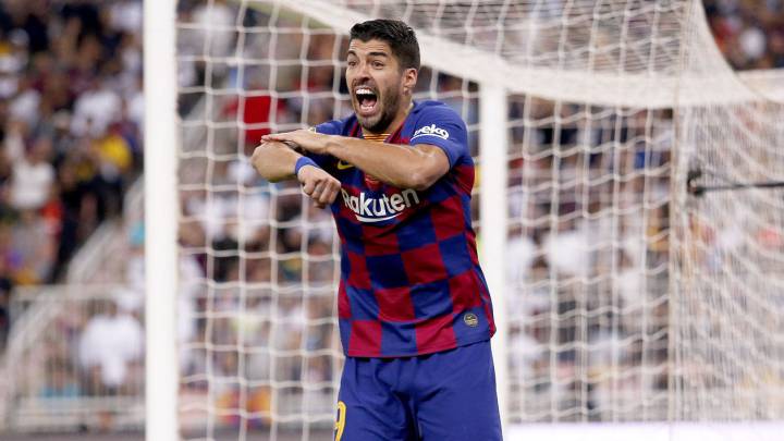 Barca sốc khi Luis Suarez bỏ lỡ hơn 20 trận sau phẫu thuật