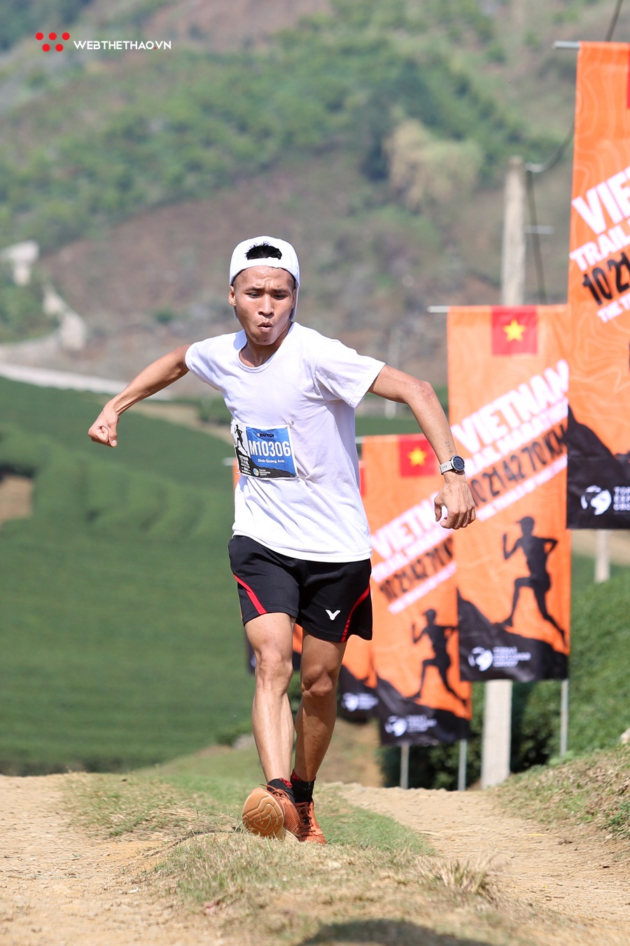 Khoảnh khắc khóc cười, lắng đọng và khó đỡ nhất Vietnam Trail Marathon 2020 Khoảnh khắc khóc cười, lắng đọng và khó đỡ nhất Vietnam Trail Marathon 2020
