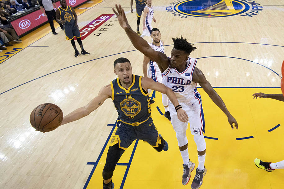 Vì sao Jimmy Butler chọn Stephen Curry là một trong năm cầu thủ khó kèm nhất NBA? Vì sao Jimmy Butler chọn Stephen Curry là một trong năm cầu thủ khó kèm nhất NBA?