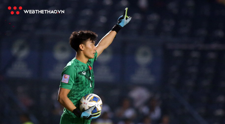 Thi đấu chói sáng, thủ thành Bùi Tiến Dũng được AFC khen hết lời