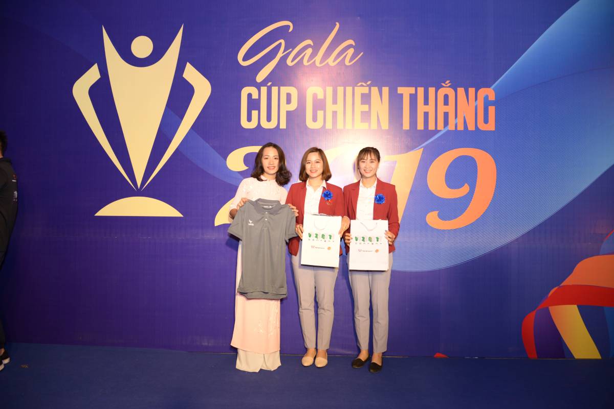 TRỰC TIẾP Gala trao giải Cúp Chiến thắng 2019: U22 Việt Nam giành chiến thắng ở hạng mục ĐT của năm TRỰC TIẾP Gala trao giải Cúp Chiến thắng 2019: U22 Việt Nam giành chiến thắng ở hạng mục ĐT của năm