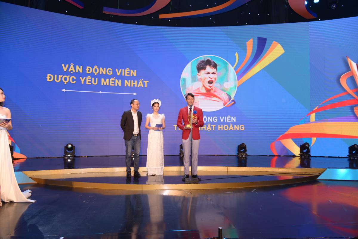 TRỰC TIẾP Gala trao giải Cúp Chiến thắng 2019: U22 Việt Nam giành chiến thắng ở hạng mục ĐT của năm TRỰC TIẾP Gala trao giải Cúp Chiến thắng 2019: U22 Việt Nam giành chiến thắng ở hạng mục ĐT của năm