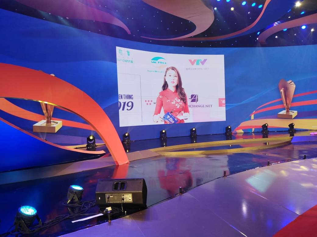 TRỰC TIẾP Gala trao giải Cúp Chiến thắng 2019: U22 Việt Nam giành chiến thắng ở hạng mục ĐT của năm TRỰC TIẾP Gala trao giải Cúp Chiến thắng 2019: U22 Việt Nam giành chiến thắng ở hạng mục ĐT của năm