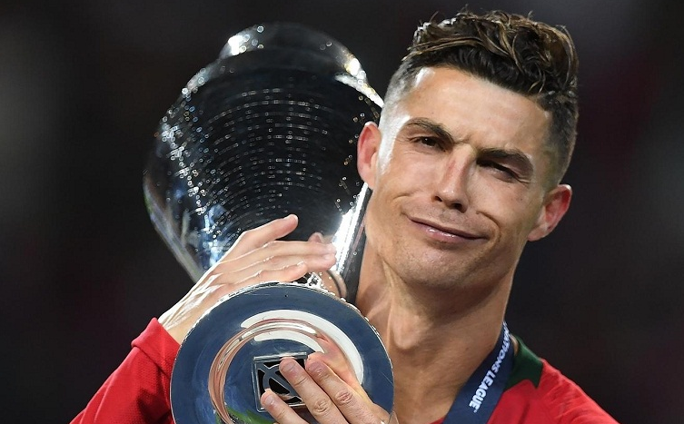 UEFA thiên vị Ronaldo khi loại sao Chelsea khỏi đội hình tiêu biểu năm 2019
