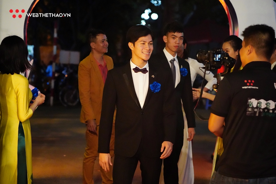 Nước mắt người phán xử, áo dài Ánh Viên và những khoảnh khắc đẹp Cúp Chiến thắng 2019