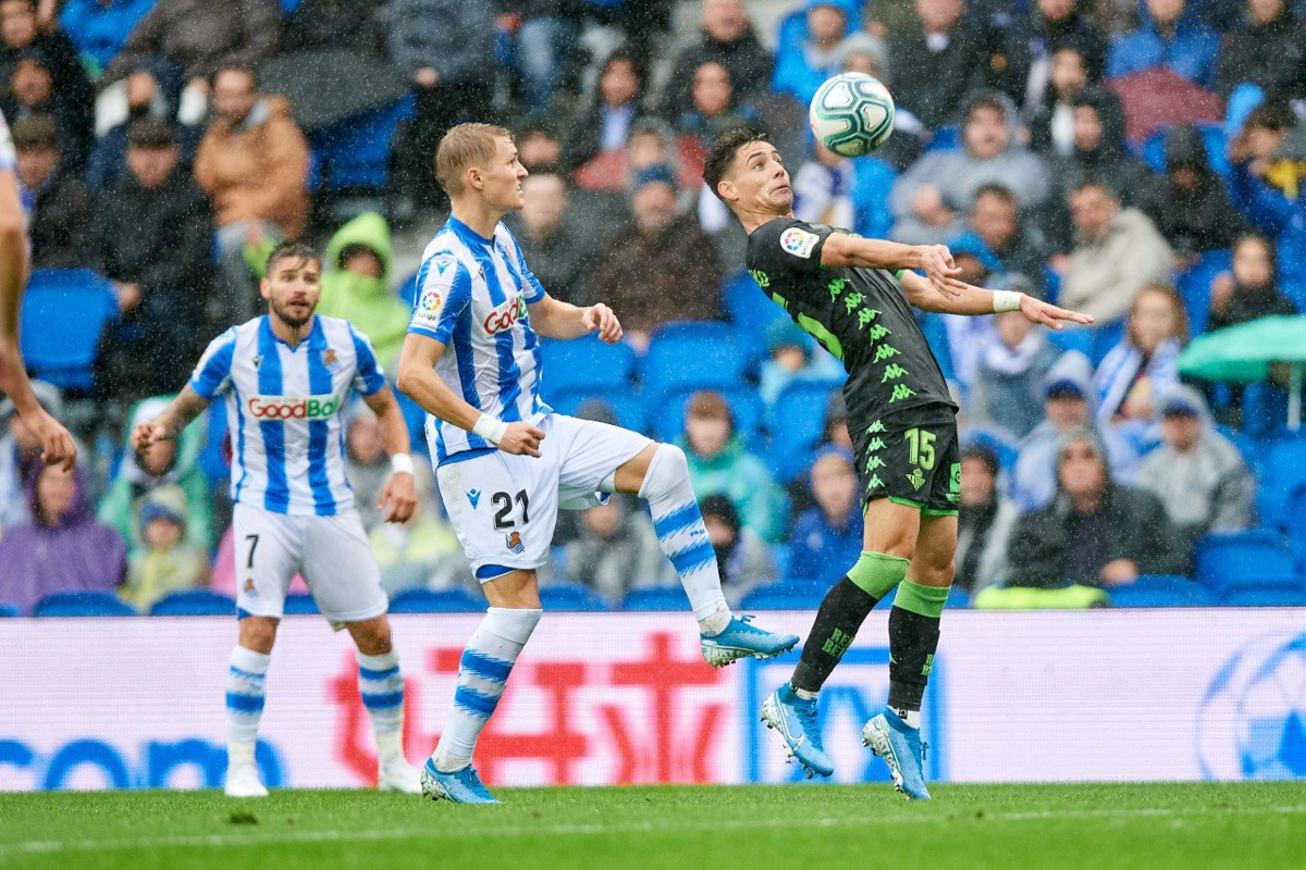 Soi kèo Real Betis vs Real Sociedad, 20h00 ngày 19/01 (La Liga 2019/2020)