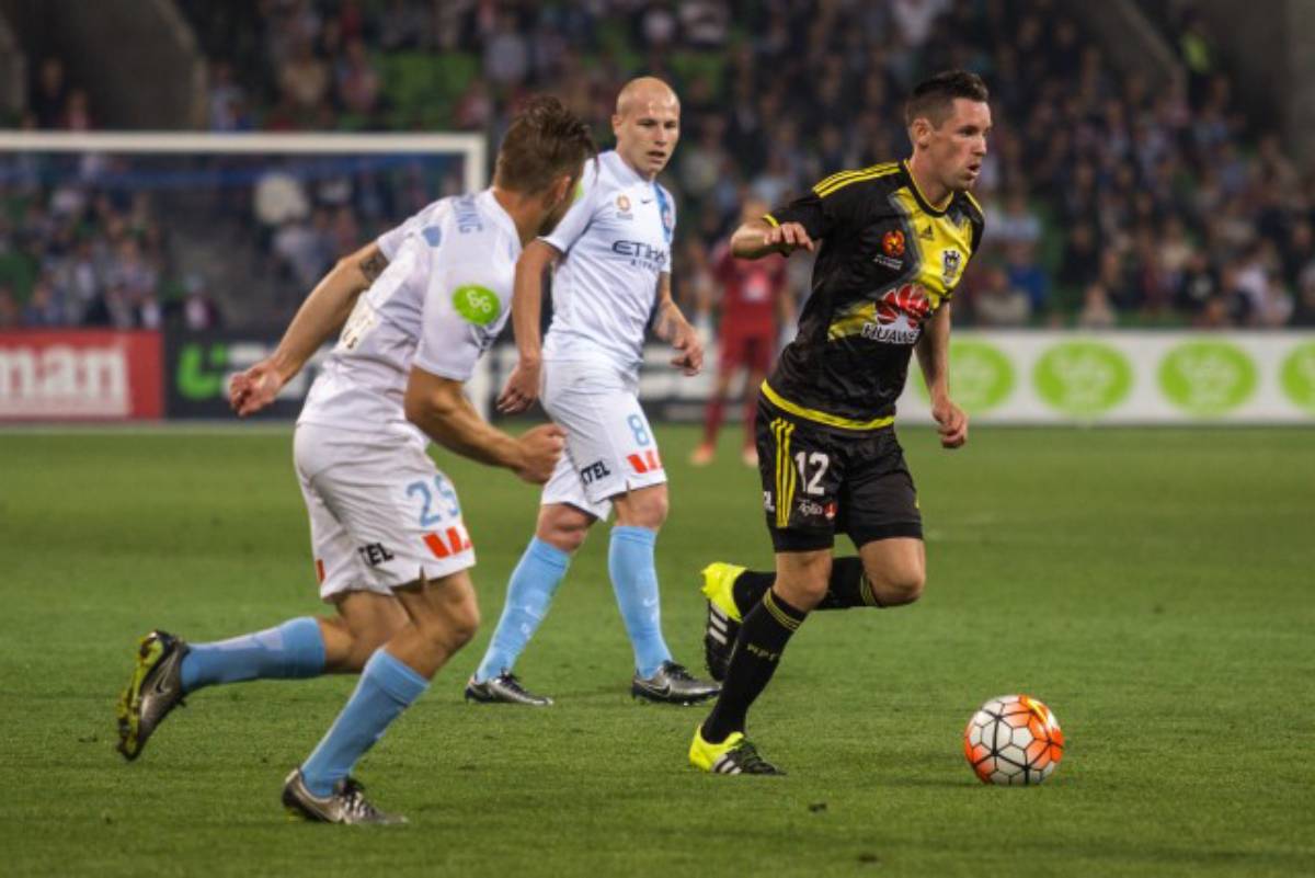 Trực tiếp Brisbane Roar vs Wellington: Chống trả quyết liệt