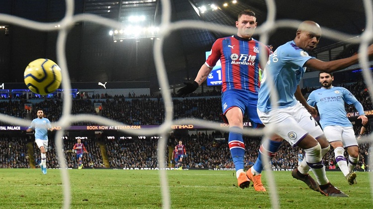 Liverpool có tỷ lệ cược vô địch khó tin sau khi Man City sẩy chân