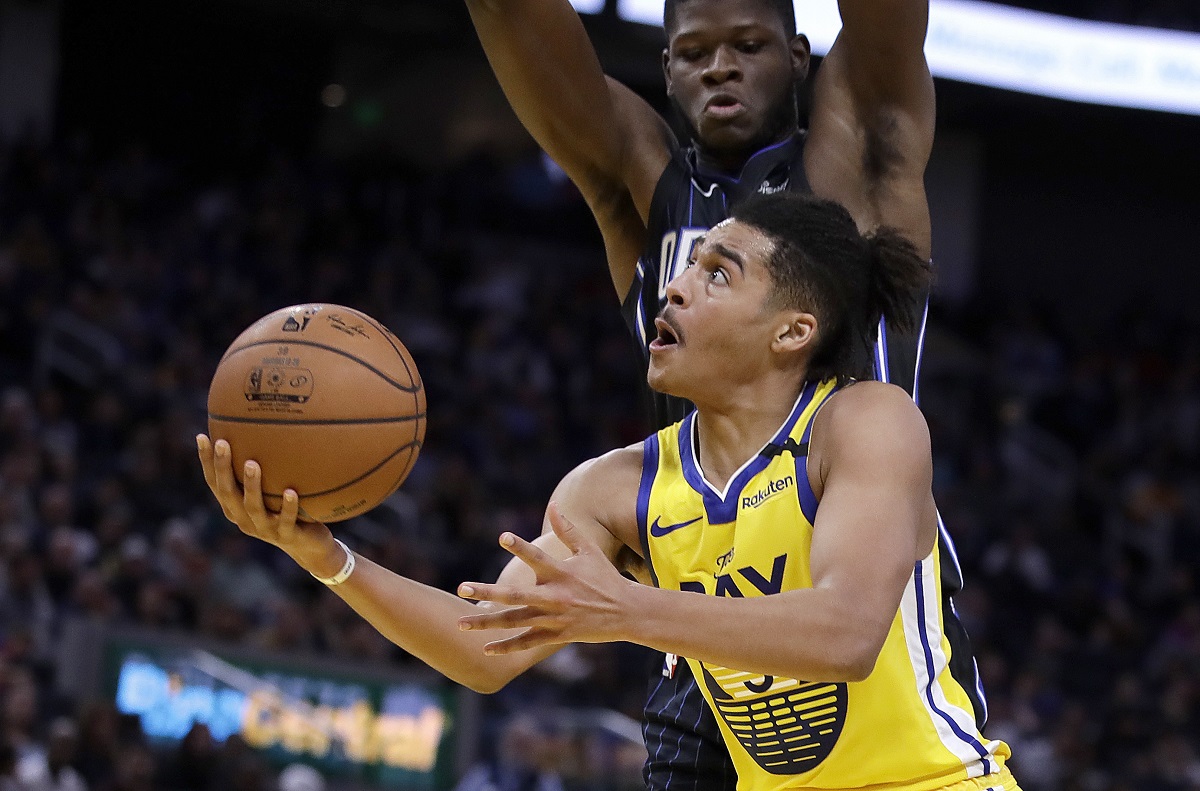 Kết quả NBA ngày 19/1: Golden State Warriors "cóp nhặt" chiến thắng
