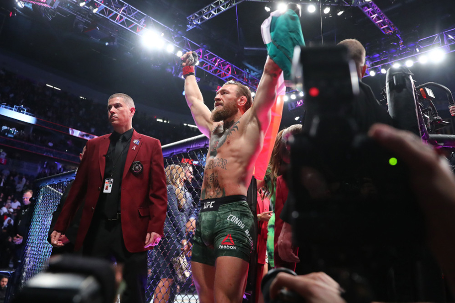 Võ sĩ chuyên nghiệp nói gì về chiến thắng của Conor McGregor?