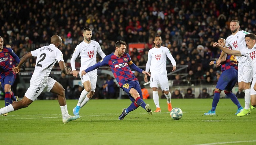 Messi cùng Barca lập kỷ lục chuyền bóng trong trận thắng Granada Messi cùng Barca lập kỷ lục chuyền bóng trong trận thắng Granada