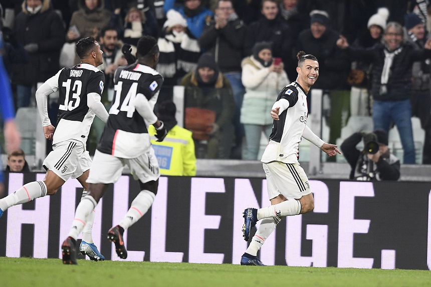 Ronaldo và Messi so kè căng thẳng về số bàn thắng ở 5 giải đấu lớn Ronaldo và Messi so kè căng thẳng về số bàn thắng ở 5 giải đấu lớn