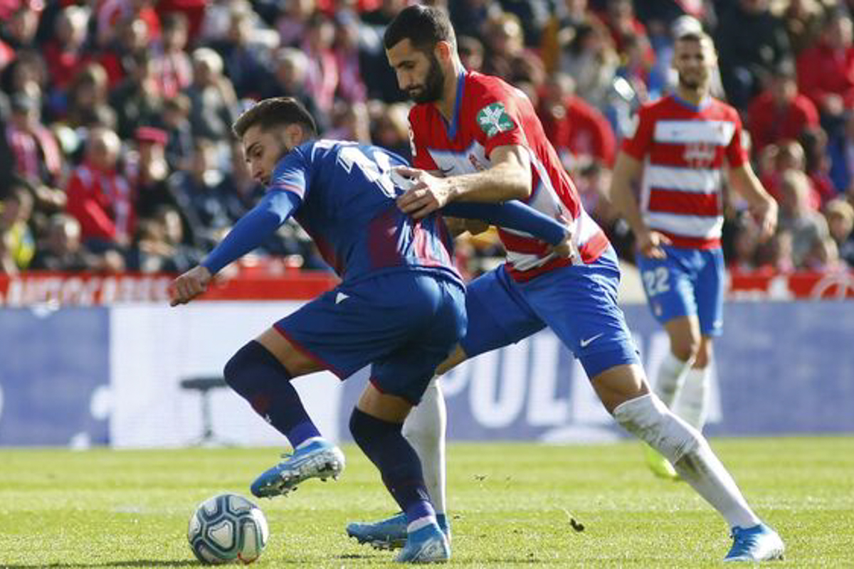 Soi kèo Badalona vs Granada 03h00 ngày 23/01 (Cúp Nhà Vua Tây Ban Nha)