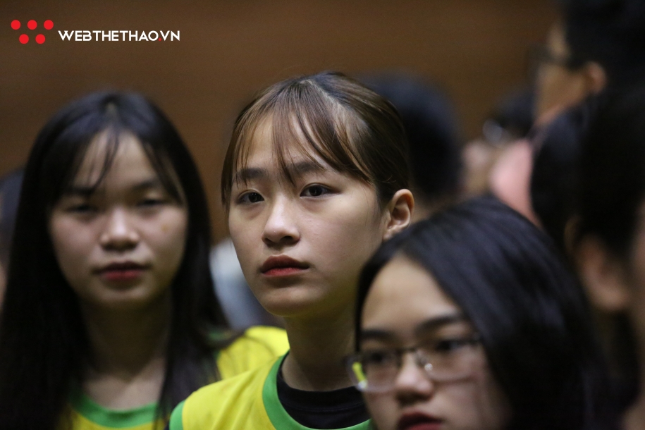 Ngắm dàn nữ sinh xinh đẹp khiến giới ballers tim đập, chân run tại HKPĐ