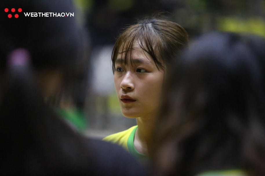 Ngắm dàn nữ sinh xinh đẹp khiến giới ballers tim đập, chân run tại HKPĐ