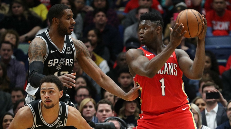 Màn ra mắt hoàn hảo của Zion Williamson, 17 điểm trong 3 phút