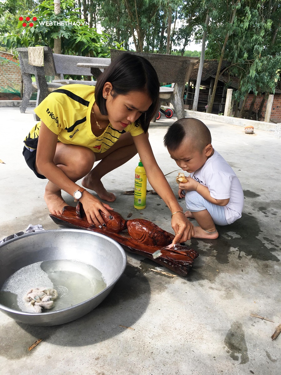Tết quê bình dị, ấm cúng của “cô gái vàng marathon” Hồng Lệ Tết quê bình dị, ấm cúng của “cô gái vàng marathon” Hồng Lệ