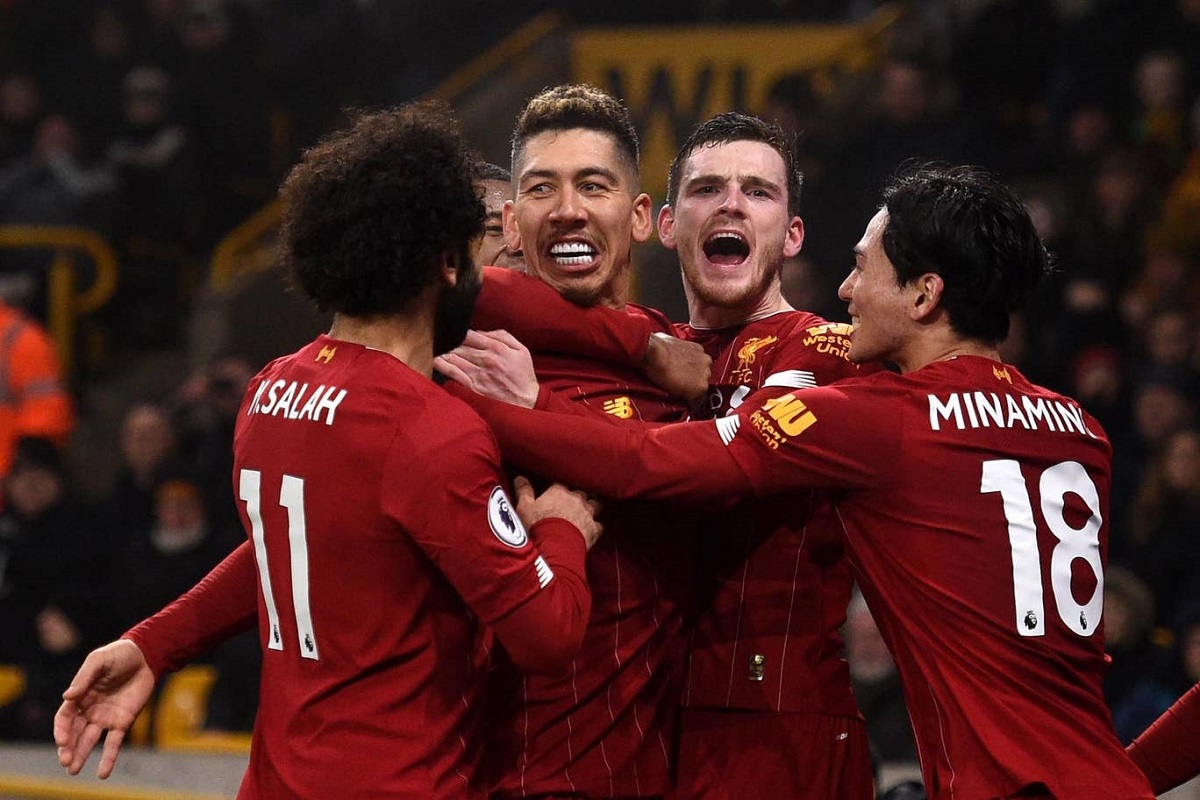 Liverpool gây choáng khi giành nhiều điểm hơn MU ở toàn bộ mùa trước