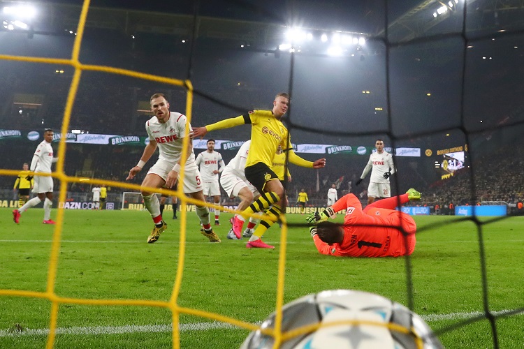 Haaland đi vào lịch sử với thành tích độc nhất vô nhị cho Dortmund Haaland đi vào lịch sử với thành tích độc nhất vô nhị cho Dortmund