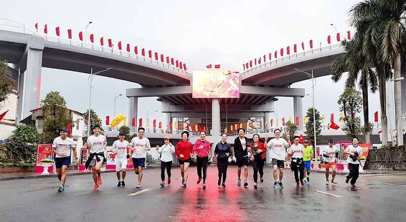 Chào năm mới Canh Tý 2020 runner khắp cả nước tưng bừng theo những cách riêng