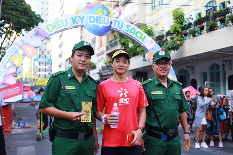 Tết Canh Tý 2020 ấm áp, ý nghĩa của các chân chạy phong trào phương Nam