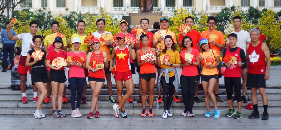 Tết Canh Tý 2020 ấm áp, ý nghĩa của các chân chạy phong trào phương Nam