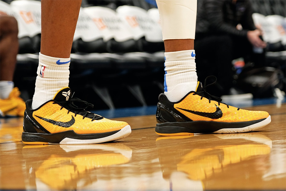 Dàn cầu thủ NBA diện giày tưởng nhớ Kobe Bryant Dàn cầu thủ NBA diện giày tưởng nhớ Kobe Bryant