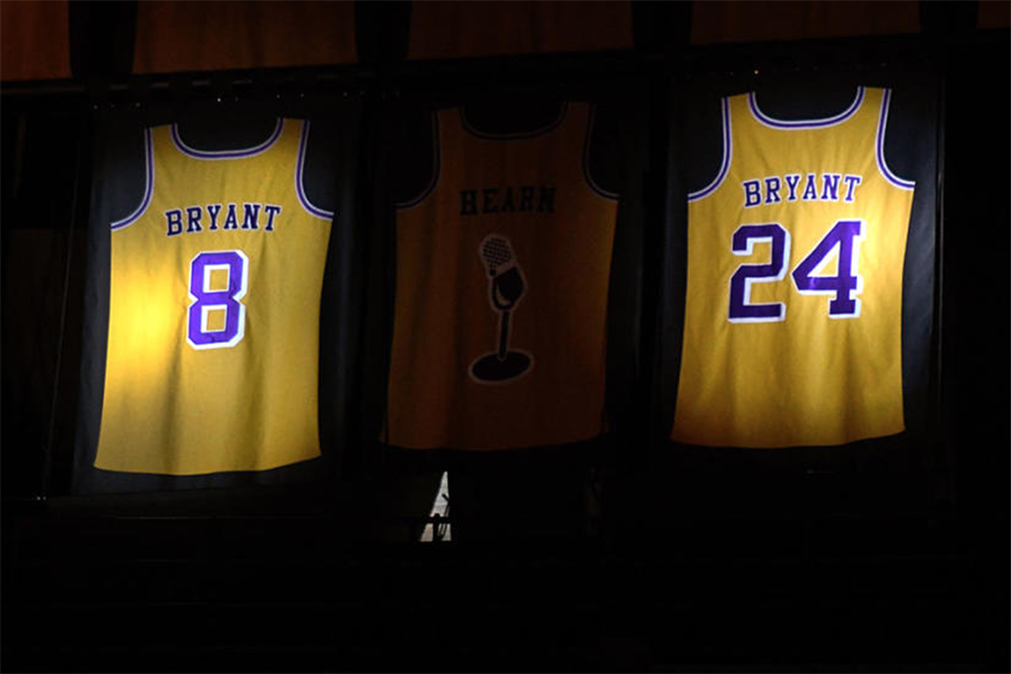 Nhiều cầu thủ từ bỏ áo số 8 và 24 để tưởng nhớ Kobe Bryant Nhiều cầu thủ từ bỏ áo số 8 và 24 để tưởng nhớ Kobe Bryant