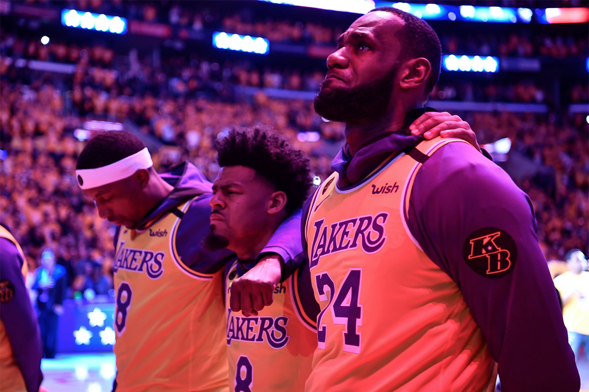 Los Angeles Lakers tưởng nhớ Kobe Bryant, LeBron James phát biểu đầy cảm xúc
