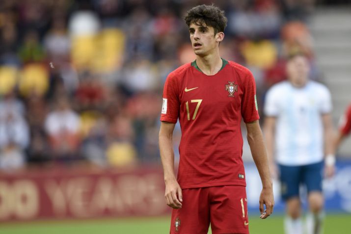 Tin bóng đá 31/1: Barca mua tiền đạo người Bồ Đào Nha