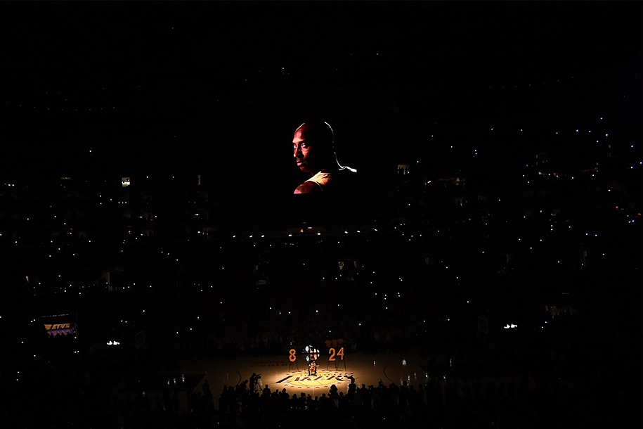 Những nốt trầm quặn lòng trong ngày tưởng nhớ Kobe Bryant đầy cảm xúc