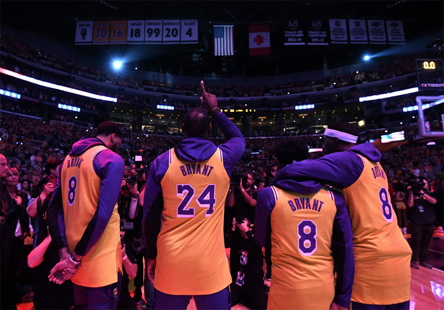 Những nốt trầm quặn lòng trong ngày tưởng nhớ Kobe Bryant đầy cảm xúc